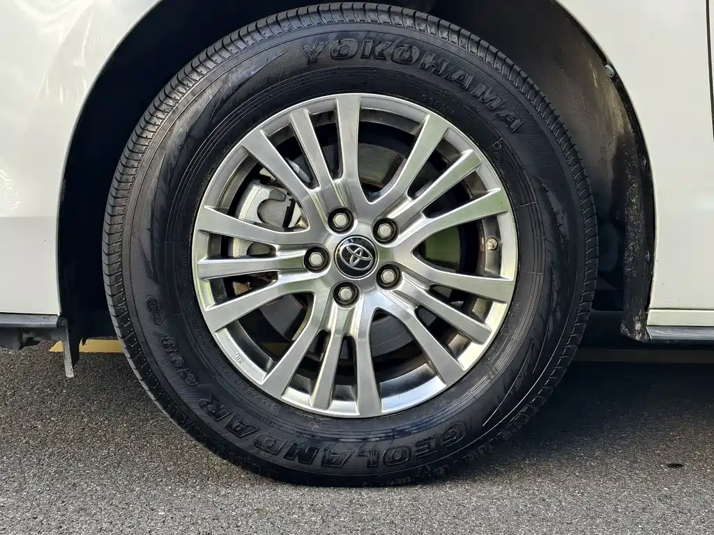 Toyota Sienna 2021 2.5L Luxury