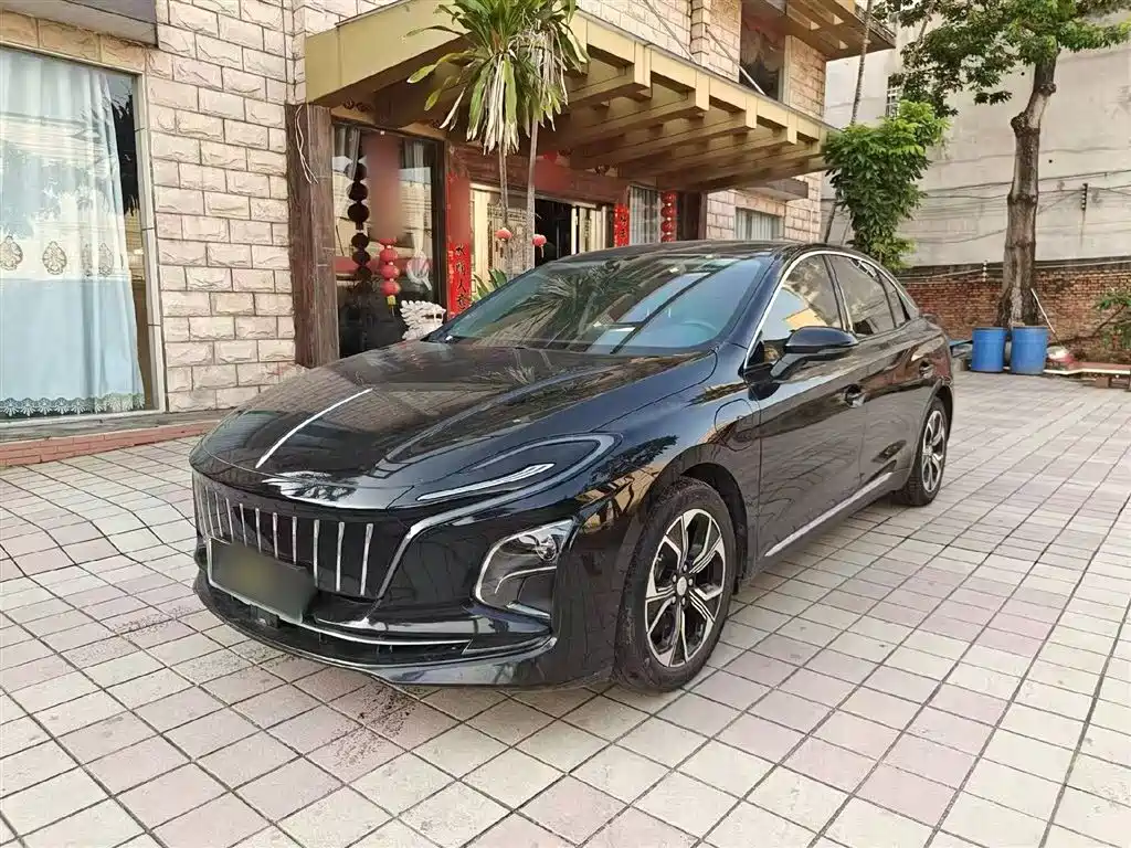 Hongqi Hongqi E-QM5 2023