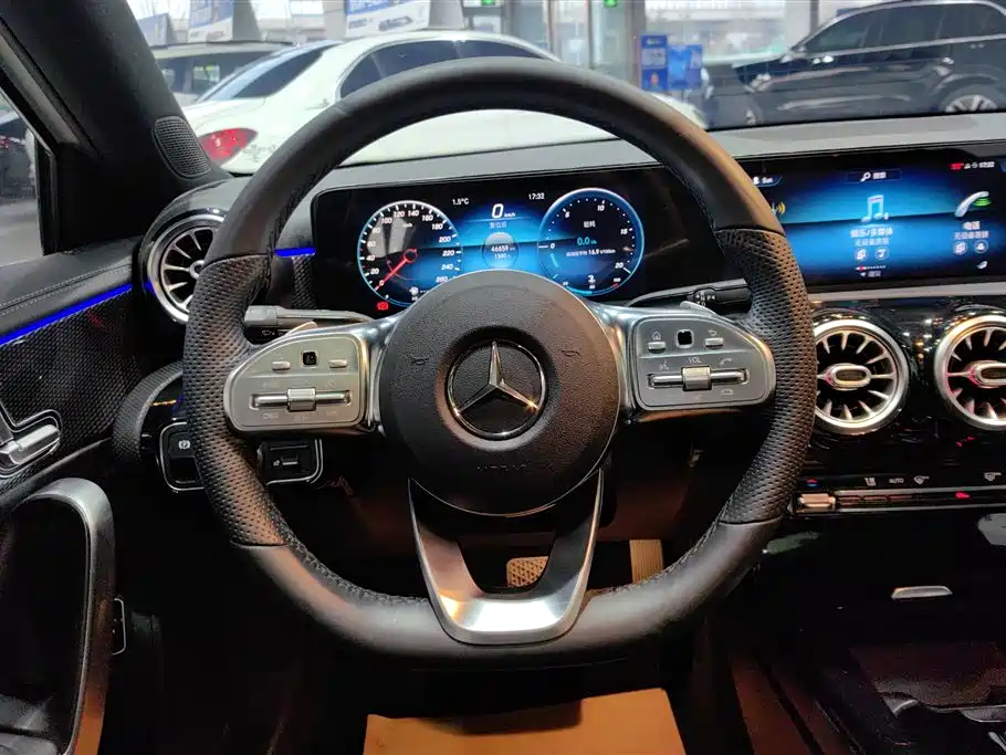 MERCEDES-BENZ A CLASS