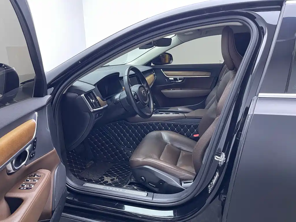 Volvo S90 2020 T5 Luxury