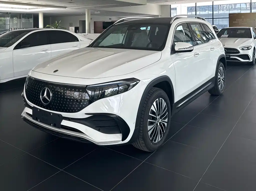 Mercedes-Benz EQB 0