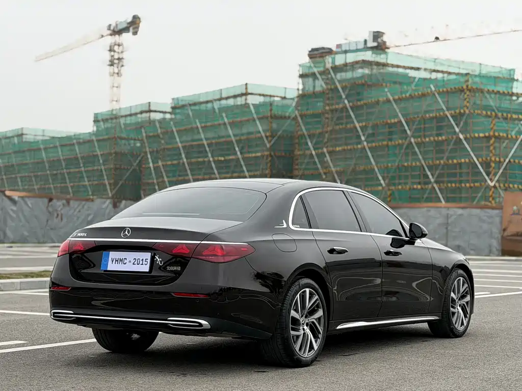 Mercedes-Benz E-Class E 2024 E 300 L Fashion