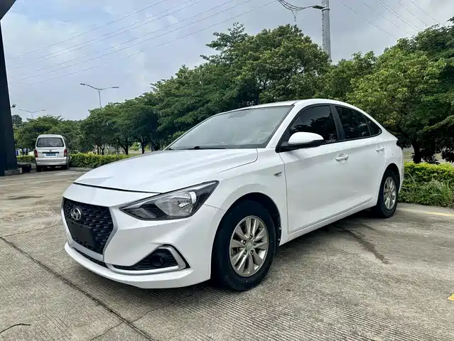 Hyundai Elantra Yuedong