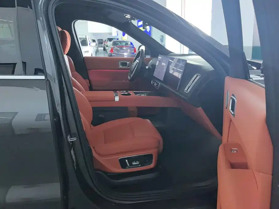 Li Auto L8 2025 Max