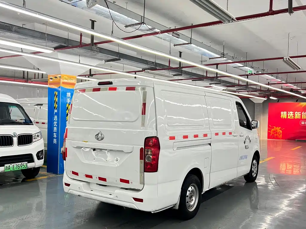 CHANGAN CHANGAN RUIXING EM80