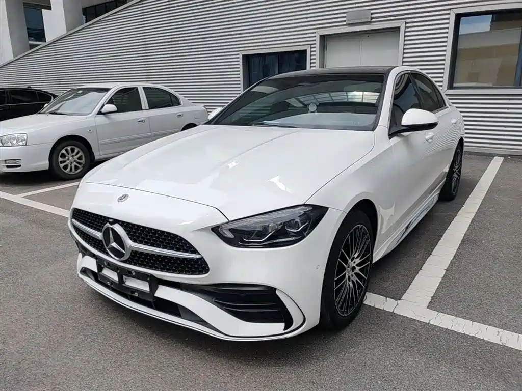 Mercedes-Benz C-Class 2022