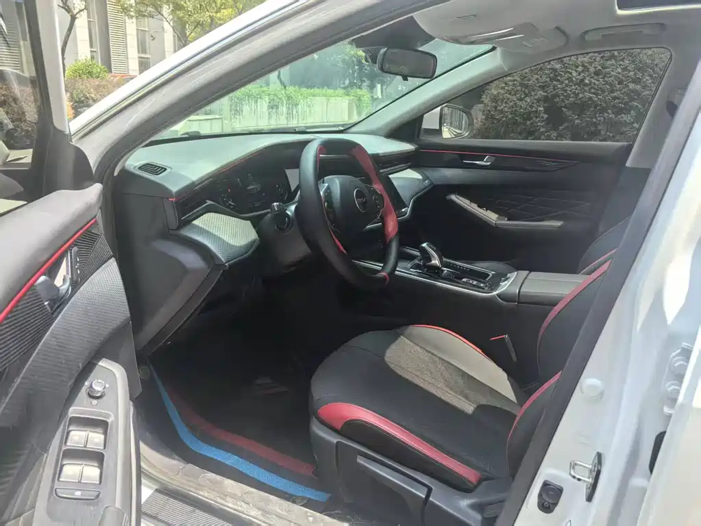 Dongfeng Aeolus Yixuan Max MAX 2021 1.5T