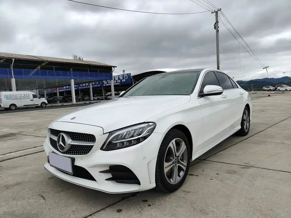 Mercedes-Benz C-Class 2020