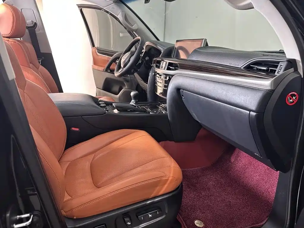 Lexus LX 2019 570 Luxury