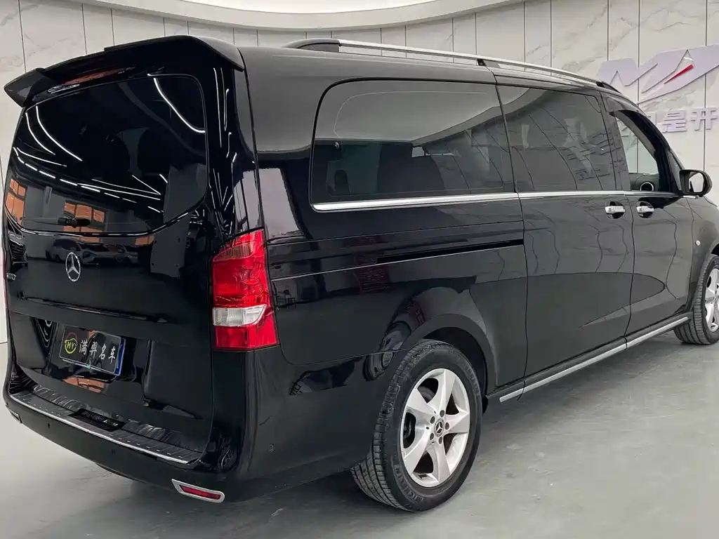 Mercedes-Benz Vito 2018 2.0T Elite 7 мест V