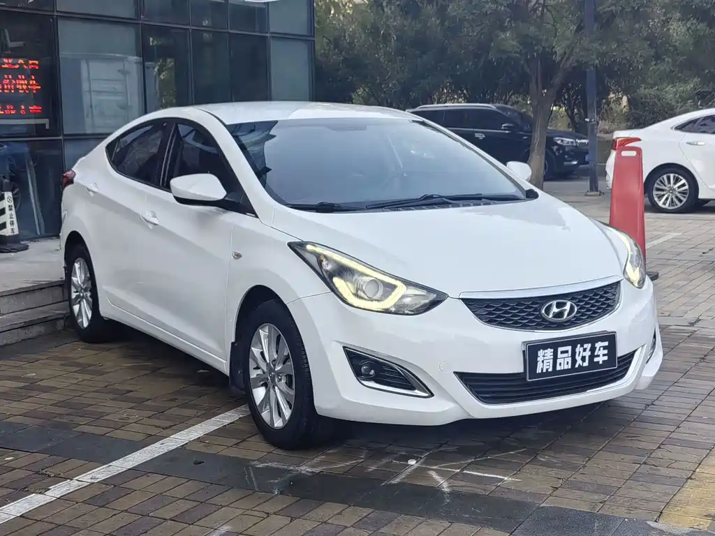Hyundai Elantra Langdong — миниатюра 3