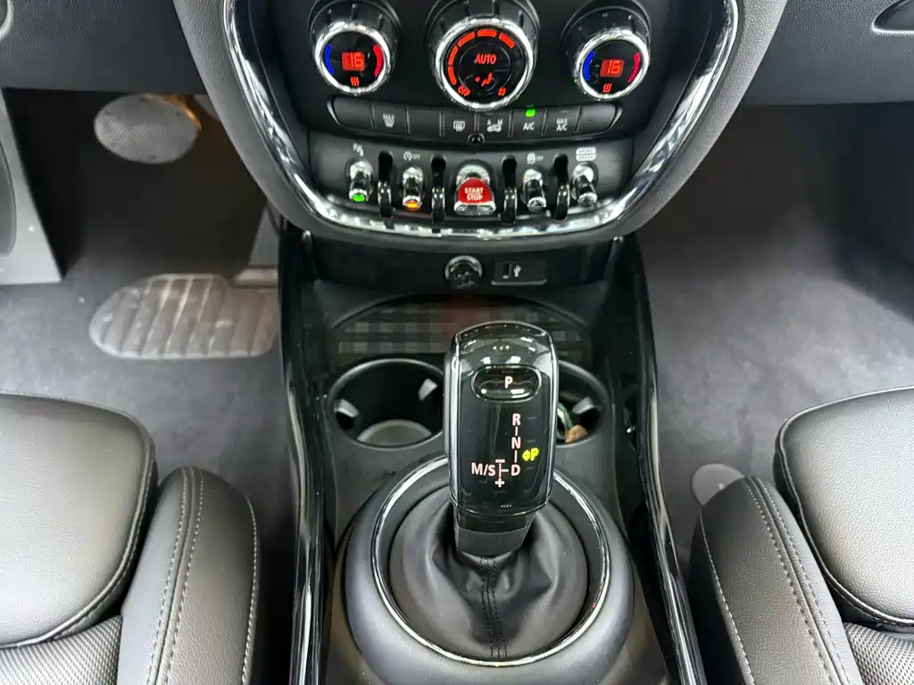 MINI Clubman 1.5T COOPER, фото 3