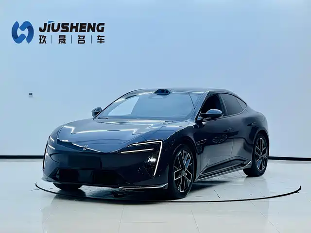 2025 Avatr 06