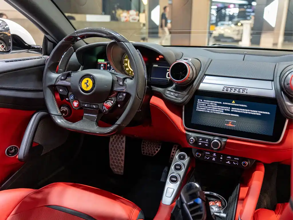 Ferrari GTC4Lusso — миниатюра 24