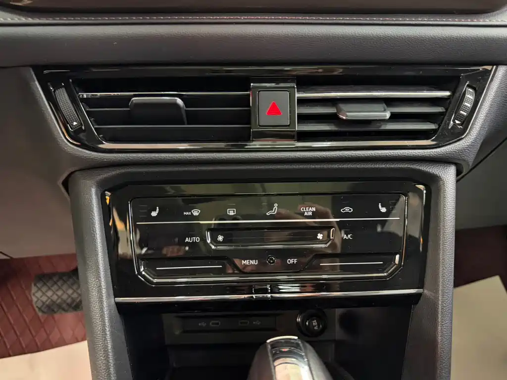 Volkswagen Tharu - фото 8