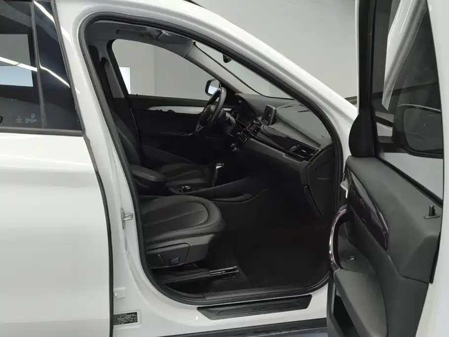 BMW X1 — миниатюра 8