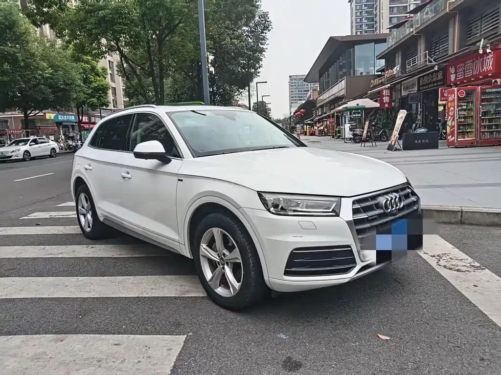 Audi Q5L — миниатюра 3