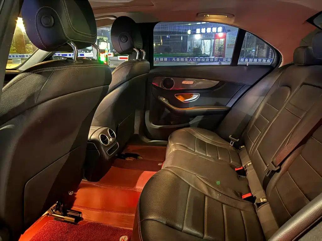 Mercedes-Benz C-Class — миниатюра 5