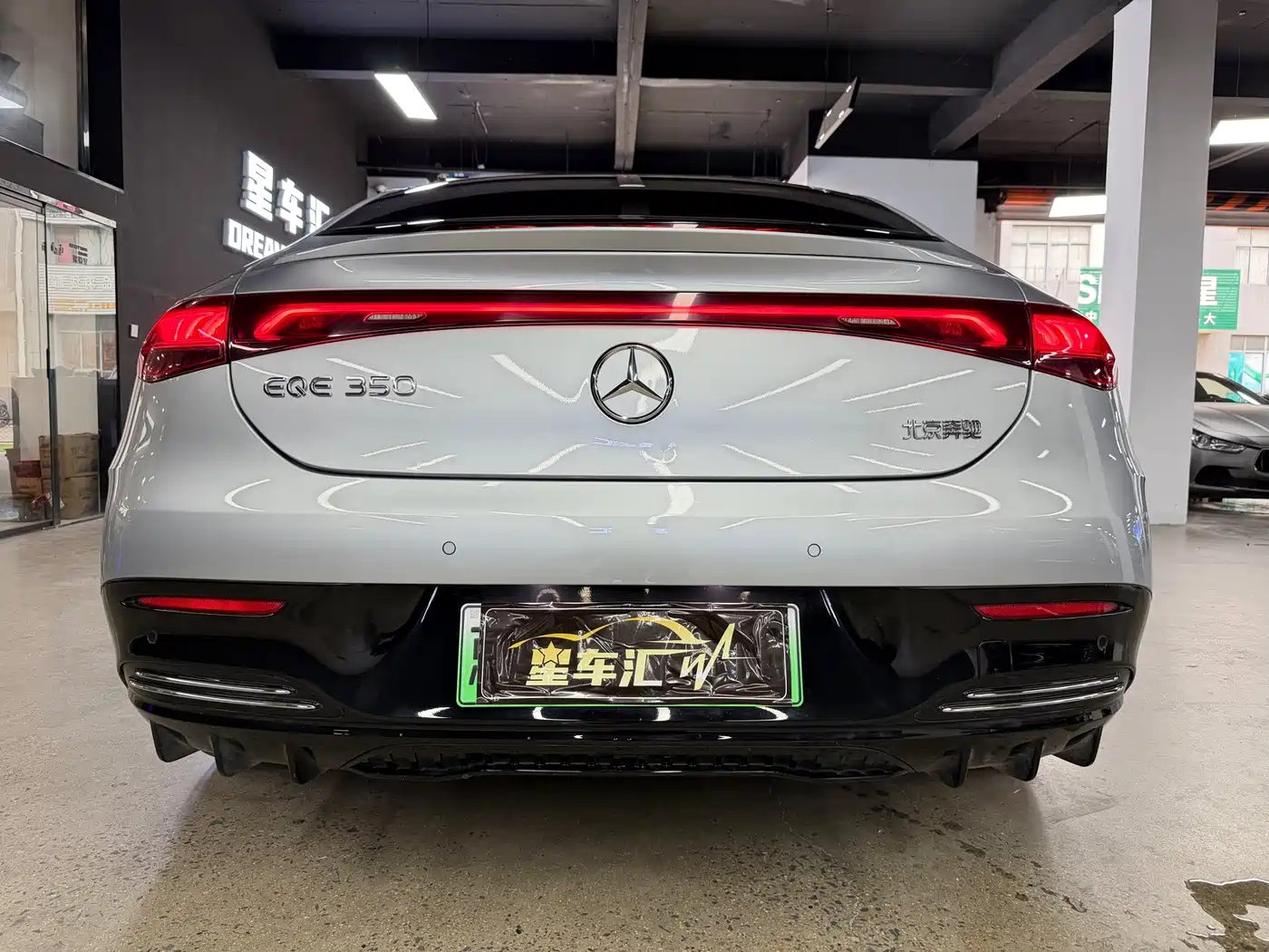 Mercedes-Benz EQE 2024 Silver/gray из Китая