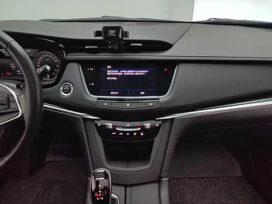 Cadillac XT5 — миниатюра 13