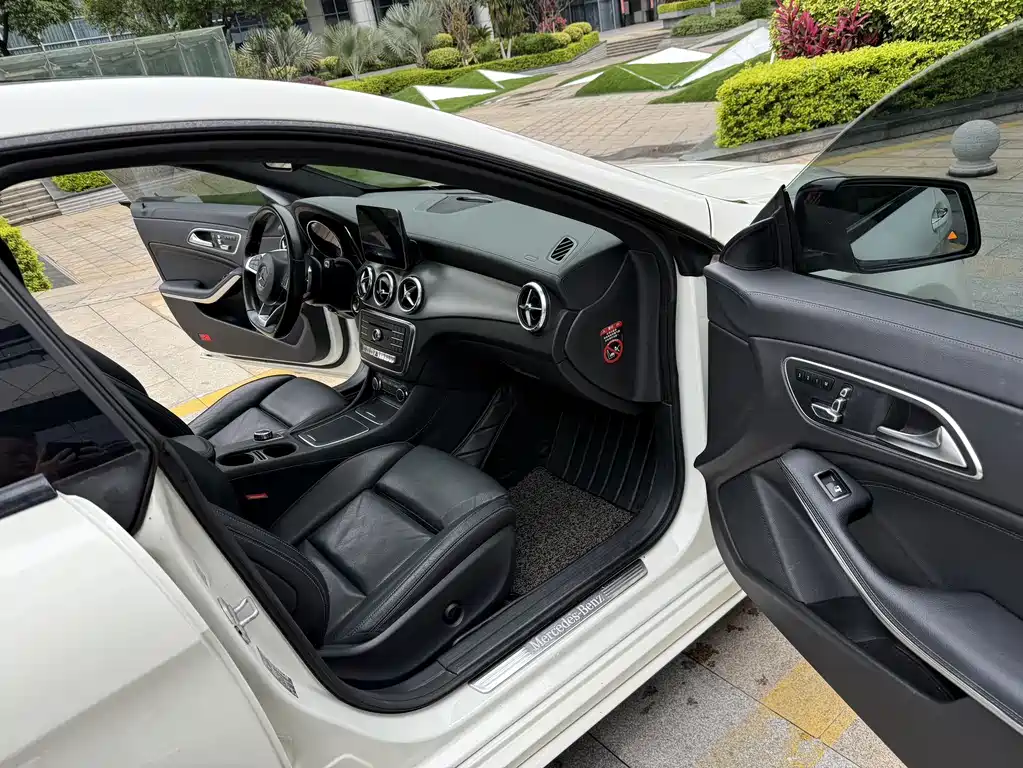 Mercedes-Benz CLA 2017 CLA 260 4MATIC