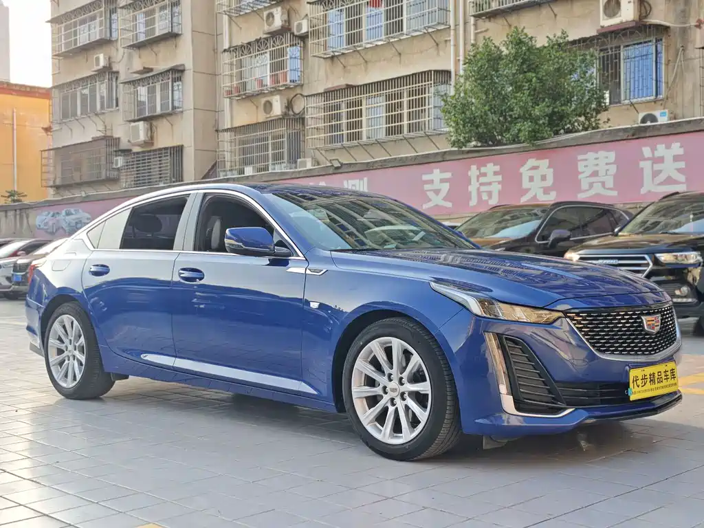 Cadillac CT5 2021 28T Fashion