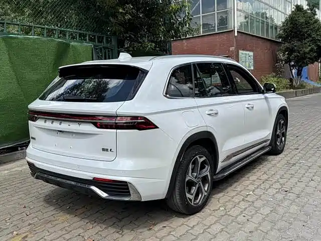 Geely Xingyue L — миниатюра 13