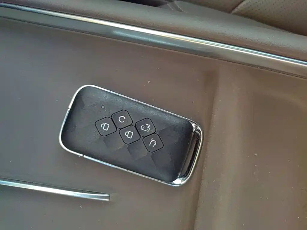 Wuling Xingguang 730 New Energy — миниатюра 9