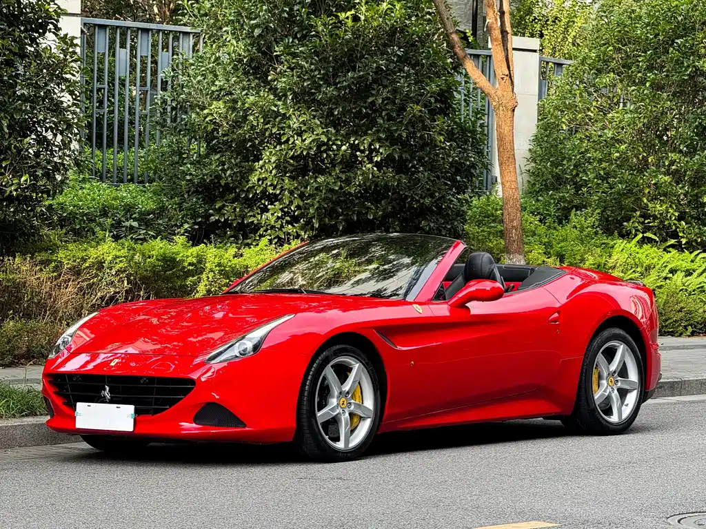 Ferrari California T