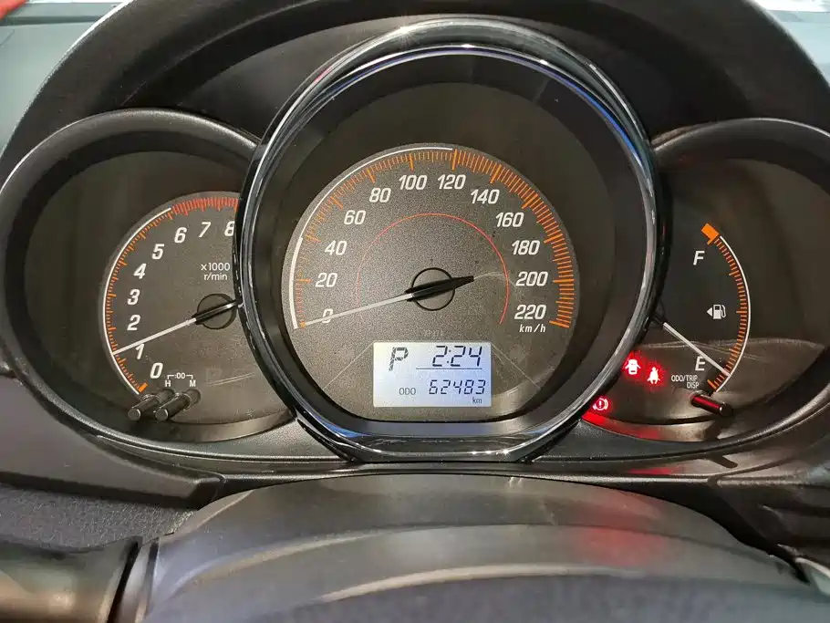 Toyota Yaris L — миниатюра 14