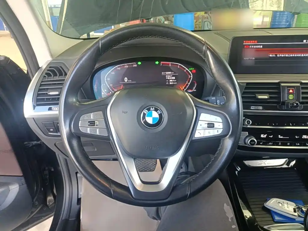 BMW X3 — миниатюра 11