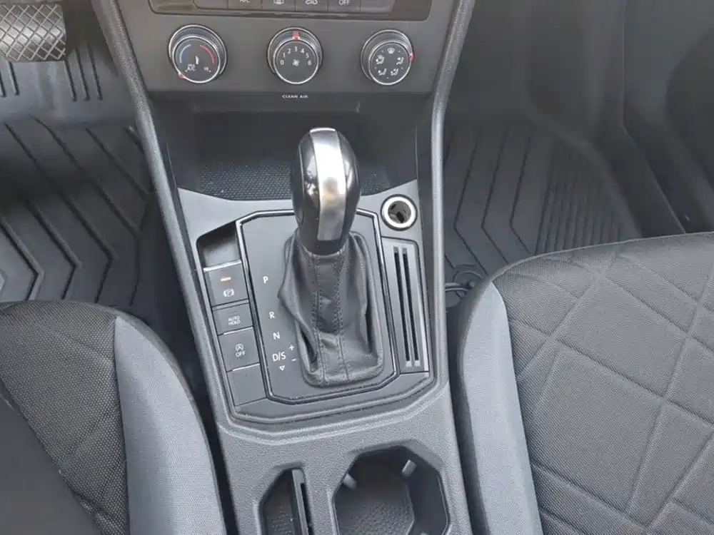 Volkswagen Lavida — миниатюра 13