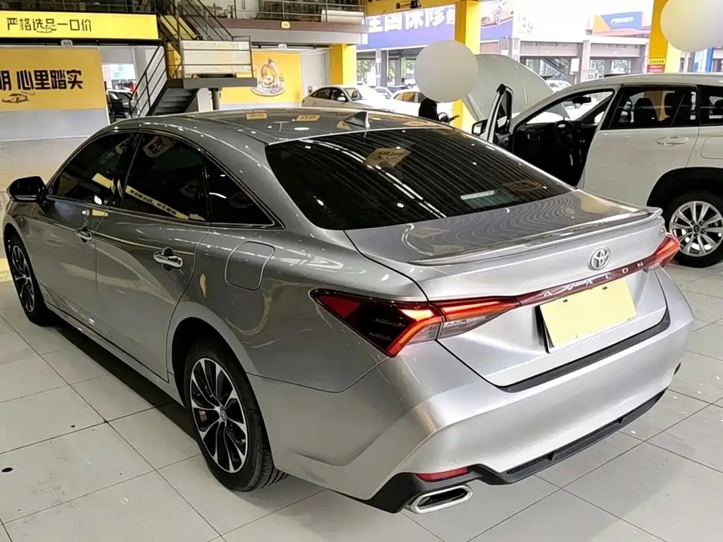 Toyota Avalon — миниатюра 4