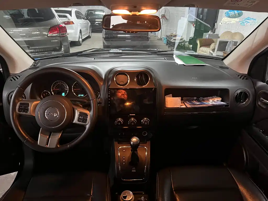 Jeep Compass (Import) — миниатюра 11