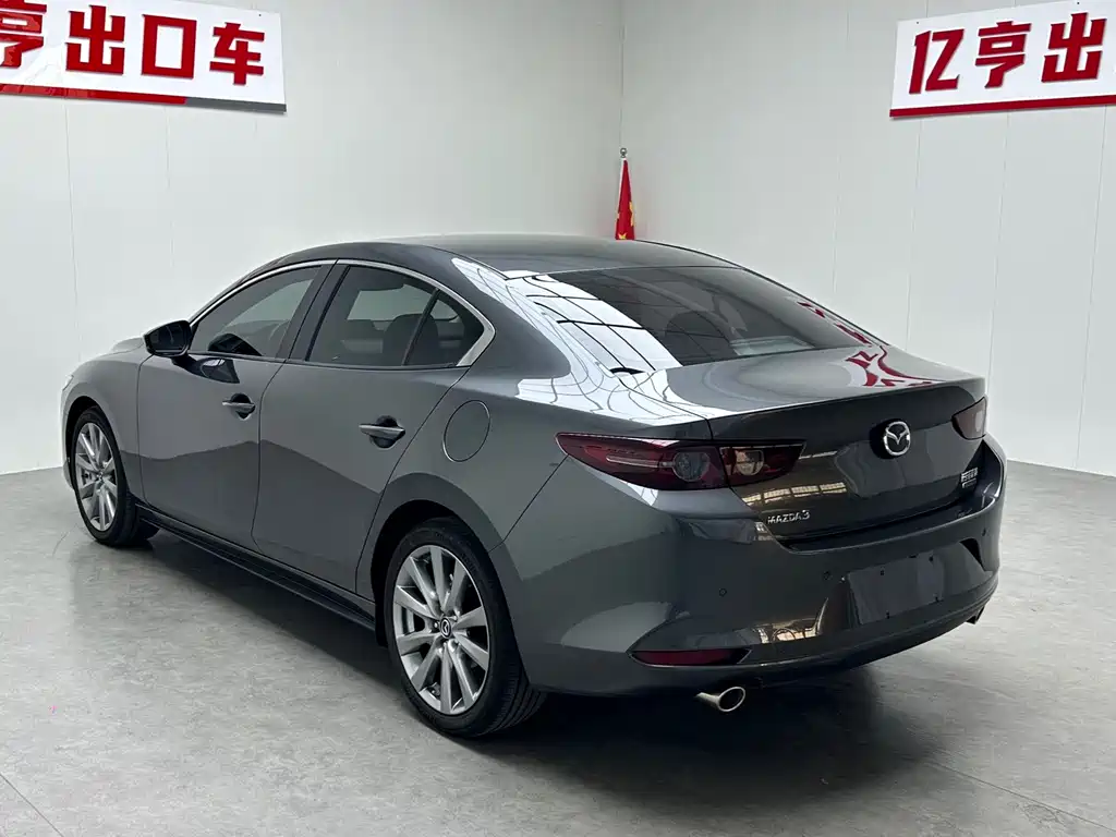 Mazda 3 Axela — миниатюра 21