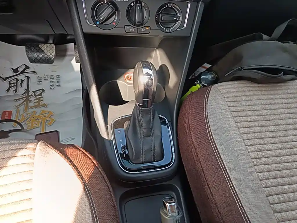 Volkswagen Polo — миниатюра 14
