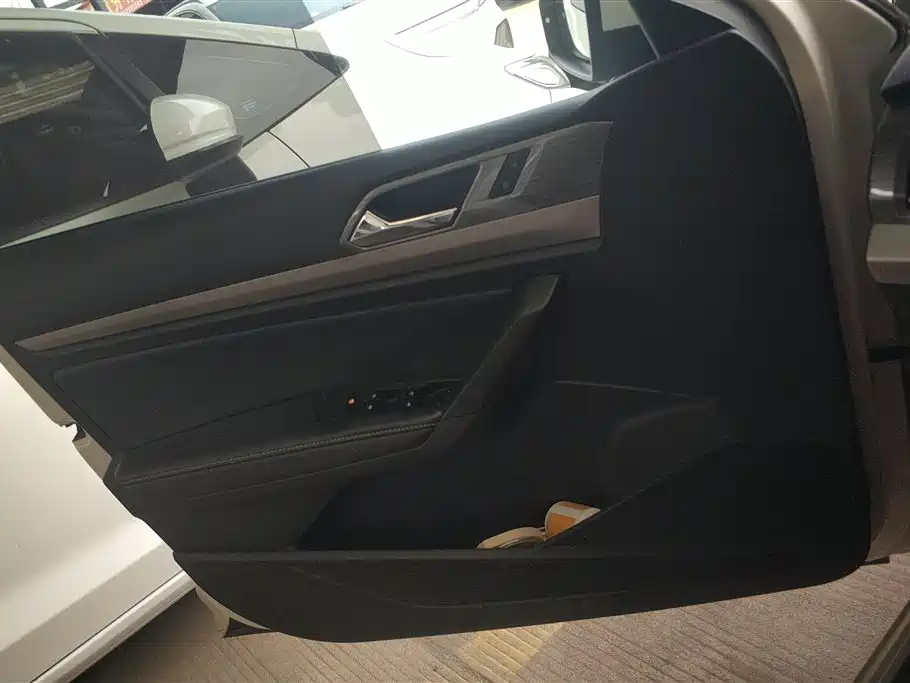 Volkswagen Lavida 2019 1.5L AT VI