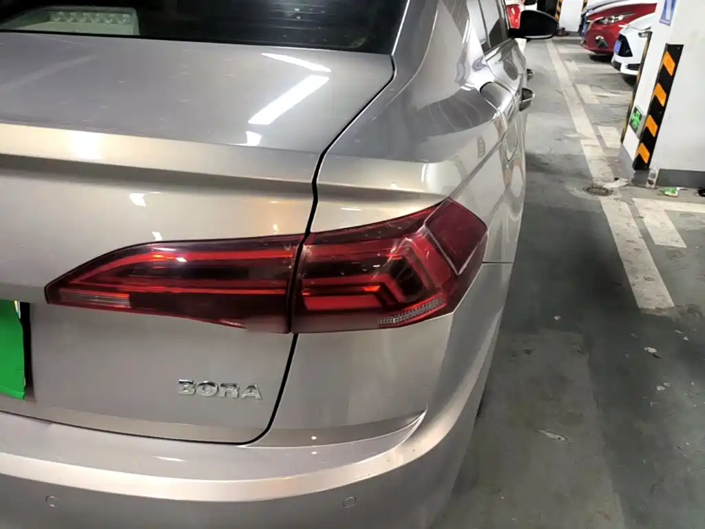Volkswagen Bora — миниатюра 8