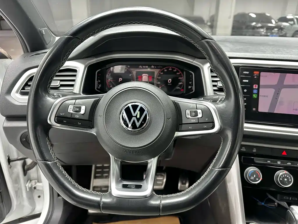 VOLKSWAGEN T ROC EXPLORING SONGS