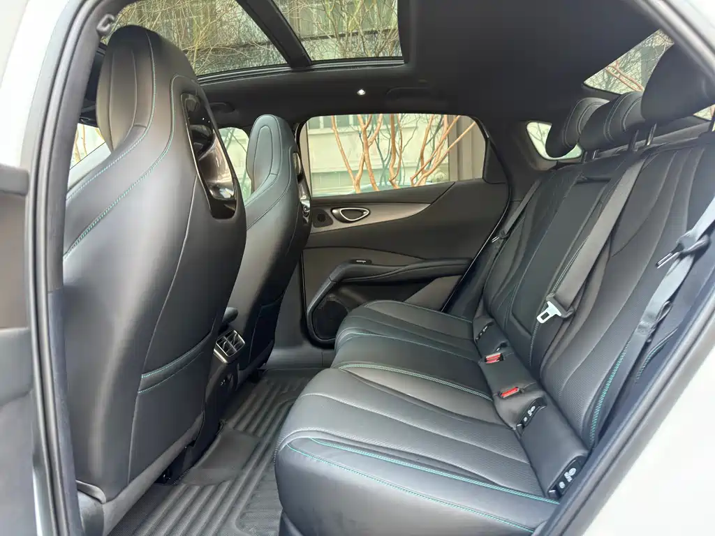 BYD SEAL 06 NEW ENERGY