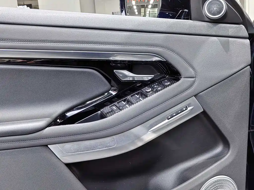 Land Rover Evoque — миниатюра 19