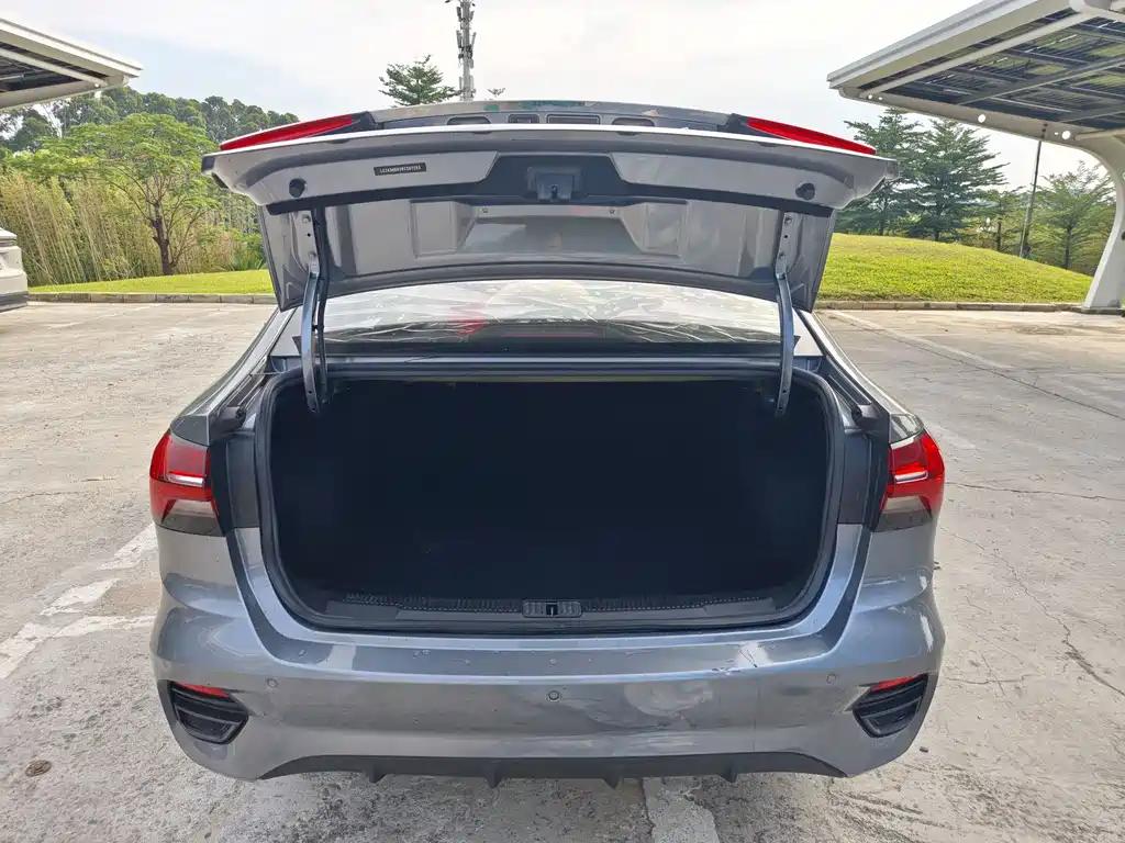 Roewe i5 — миниатюра 20
