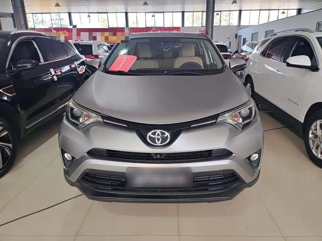 Toyota RAV4 — миниатюра 3