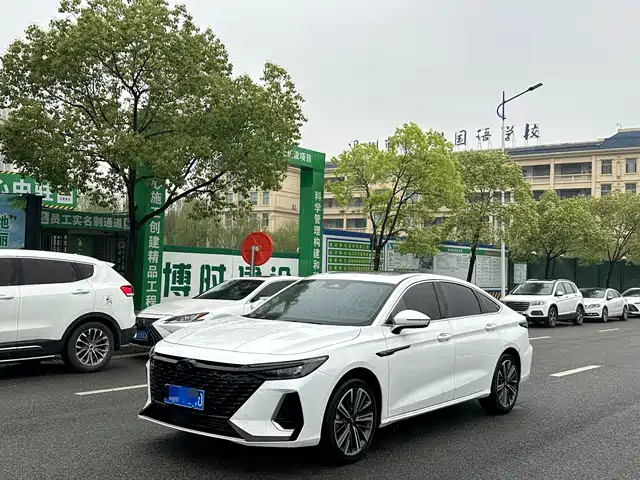 2025 Chery Arrizo 8