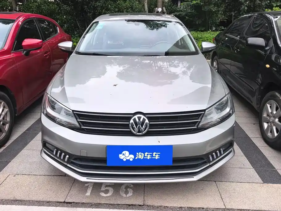 Volkswagen Sagitar 2017 180TSI AT Premium