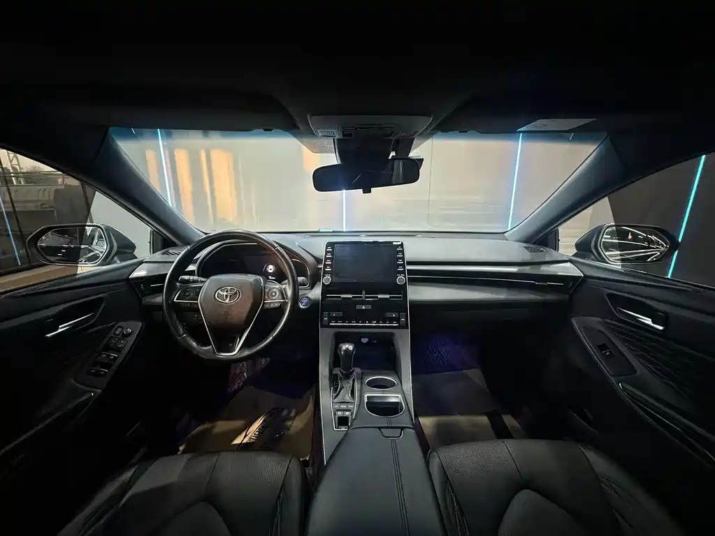 Toyota Avalon 2019 2.5L XLE Luxury VI