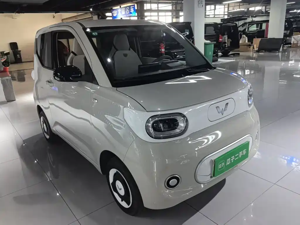 Wuling MINIEV — миниатюра 4