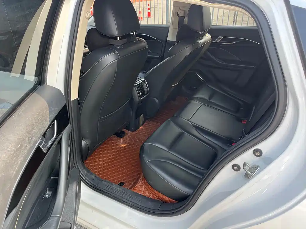 Bestune B70 — миниатюра 10