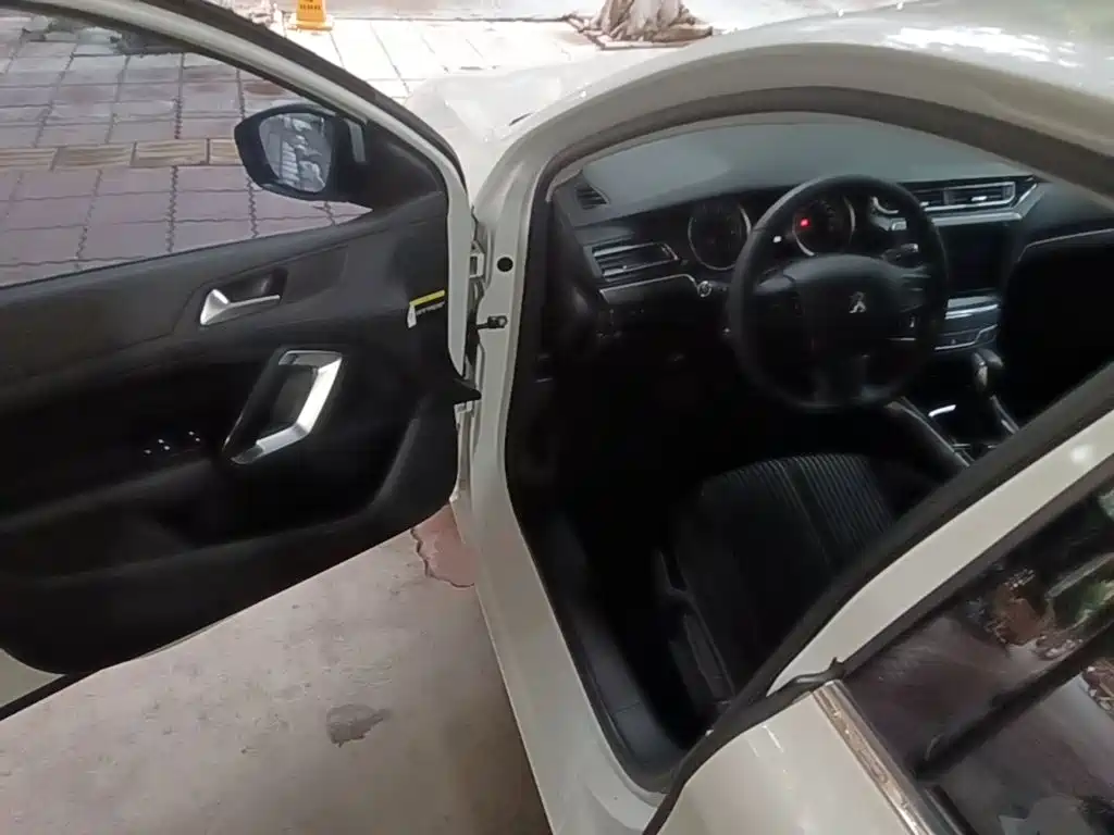 Peugeot 408 — миниатюра 16