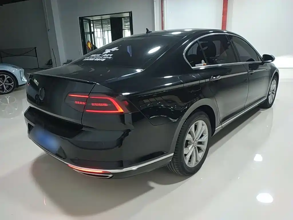 Volkswagen Magotan — миниатюра 7